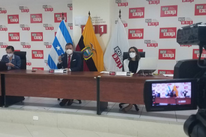 La ministra de Salud, Ximena Garzón, informó de que los indicadores de la COVID-19 mantienen su tendencia a la baja en el país y que son los de una pandemia bajo control.