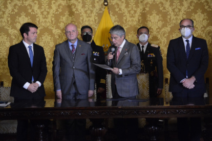 El ‘retro’ que dio Lasso provocó cambios en el gabinete. Alexandra Vela dejó el Ministerio de Gobierno y fue reemplazada por Francisco Jiménez.