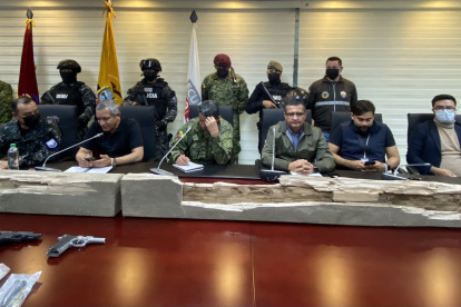 La tarde de este lunes, las autoridades se reunieron en el ECU 911 de Cuenca, para ofrecer detalles y actualizaciones de la situación en la cárcel de Turi.