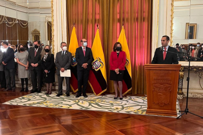 Vayas y Espíndola fueron designados el 5 de abril de 2022.