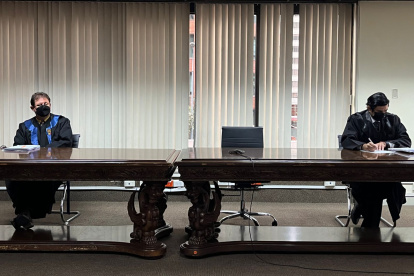 Intentos. El magistrado integrado por Javier de la Cadena, Luis Rivera y Carlos Pazos instalaron audiencia de casación el pasado 2 de marzo.