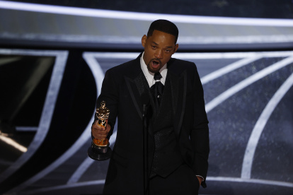 El actor estadounidense Will Smith habla en la edición 94 de los premios Óscar en el Teatro Dolby en Hollywood, Los Ángeles, California