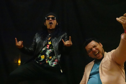 Michelo Wong (i) y Julio Hurtado (d) son miembros fundadores de la banda y se conocen desde la adolescencia