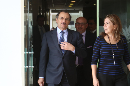 Caso. Pólit dice que no fugará; pide grillete electrónico y arresto en casa.