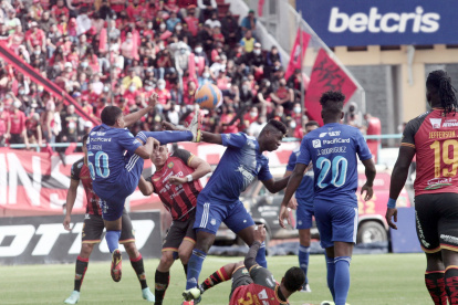 Eléctricos y morlacos generaron un partido entretenido de ida y vuelta en el que finalmente se repartieron 1 punto para cada uno.