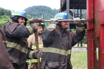 Terminó el primer curso de bomberos voluntarios del 2022