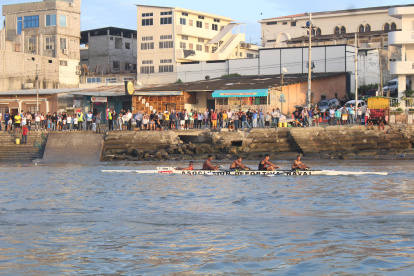 Los integrantes de la ADN 1 resistieron estoicamente las 49 millas náuticas