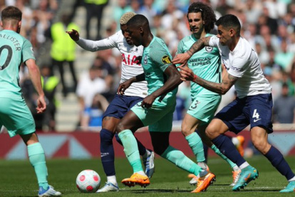 Moisés Caicedo jugó 78 minutos en el triunfo del Brighton sobre el Tottenham