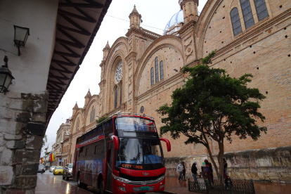 Recorridos. Los turistas eligieron la capital azuaya para visitar y conocer algunas de las 17 iglesias que tiene su casco histórico.Recorridos. Los turistas eligieron la capital azuaya para visitar y conocer algunas de las 17 iglesias que tiene su casco histórico.Recorridos. Los turistas eligieron la capital azuaya para visitar y conocer algunas de las 17 iglesias que tiene su casco histórico.Recorridos. Los turistas eligieron la capital azuaya para visitar y conocer algunas de las 17 iglesias que tiene su casco histórico.Recorridos. Los turistas eligieron la capital azuaya para visitar y conocer algunas de las 17 iglesias que tiene su casco histórico.Recorridos. Los turistas eligieron la capital azuaya para visitar y conocer algunas de las 17 iglesias que tiene su casco histórico.