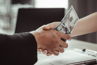 Referencial. Captación ilegal de dinero