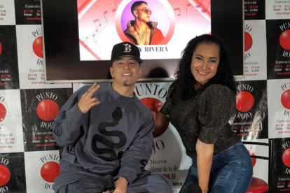 Entrevista en vivo junto al cantante colombiano Andy Rivera
