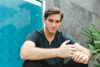 Felipe ha participado en producciones mexicanas como Fuego ardiente y Como dice el dicho.