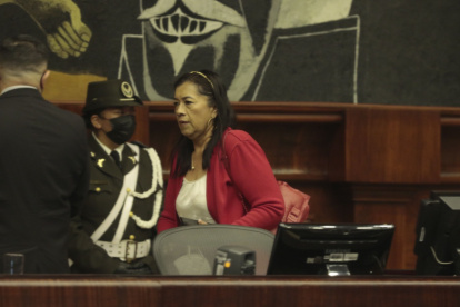 Asamblea. La presidenta Guadalupe Llori recurre a las acciones de protección para evadir los procesos de fiscalización interna.