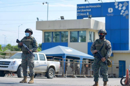 Alias Jr cumple su sentencia en la cárcel Regional de Guayaquil, la misma que ha necesitado custodia militar en varias ocasiones.