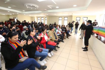 La presidenta de la Asamblea, Guadalupe Llori, escuchó las intervenciones de los asambleístas y dirigentes de la organización.