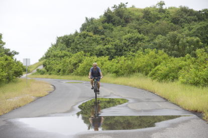 No van solos. Prefieren ir en grupos o en pareja para evitar ser asaltados y sufrir accidentes