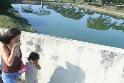 Las lagunas. Los guayaquileños dicen convivir con los malos olores desde hace al menos ocho años.