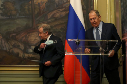 Moscú. António Guterres (izq.), junto a Serguéi Lavrov, ministro de Relaciones Exteriores de Rusia.