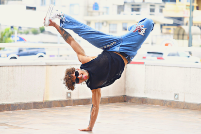 Luan Montoya tiene 26 años.