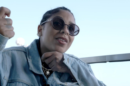 La cantante dominicana Tokischa habla con Efe durante una entrevista realizada el 27 de abril en Los Ángeles, California (EE.UU.).