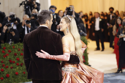 Blake Lively y Ryan Reynolds en la Met Gala 2022.