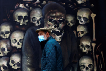 Un mural en A Coruña, en España, en foto de archivo.