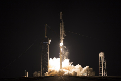 Una imagen proporcionada por la NASA muestra un cohete SpaceX Falcon 9, en una fotografía de archivo.
