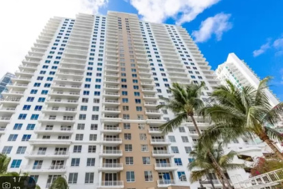 Medida. Carlos Pólit cumple arresto domiciliario en la exclusiva isla de Brickell Key Blvd, en Miami.