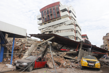 El terremoto de 2016 afectó la red eléctrica de Manabí, Esmeraldas y Santo Domingo.