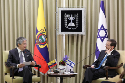 El presidente de Israel, Isaac Herzog, y el de Ecuador, Guillermo Lasso, en foto reciente