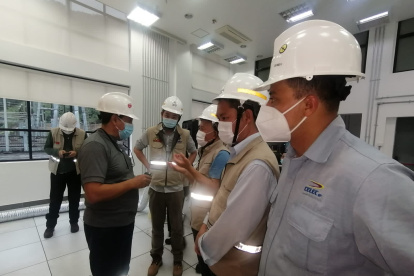 El Embajador chino y su delegación diplomática revisaron la operatividad de la central.