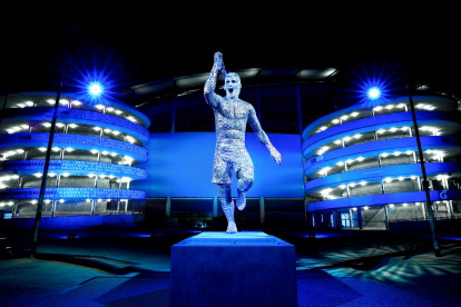 La estatua al "Kun" se une a las del español David Silva y el blega Vincent Kompany erigidas en los últimos años