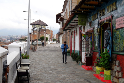 Paisaje. El barrio se ubica en lo que es hoy la calle La Condamine, que da a la calle Tarqui y limita con las Esteves de Toral, Mariscal Sucre y av. 3 de Noviembre.