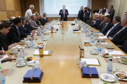 El presidente Guillermo Lasso, está en Israel, visitó empresa dedicada a la vigilancia del espacio aéreo como radares.