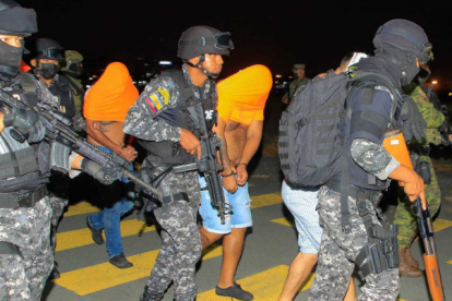 El hombre fue llevado a La Roca de Guayaquil tras la masacre en la cárcel de Santo Domingo.