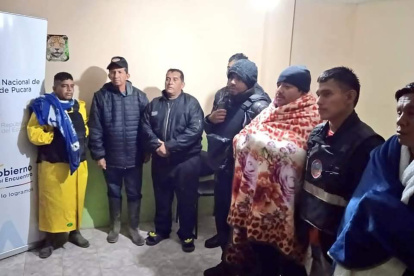 El primer reporte de la Policía Nacional indicaba que habían 10 personas desaparecidas.