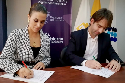 Arcsa firma convenio con