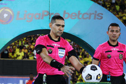 Guillermo Guerrero, árbitro ecuatoriano, estaba en el proceso para llegar a Qatar, pero no entró en la nómina de colegiados.