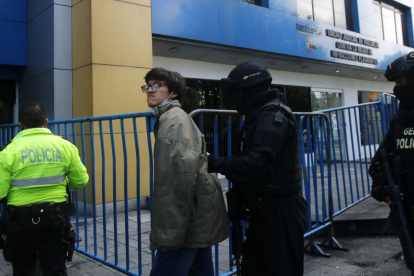 Sospecha. A la unidad de Flagrancia en el norte de Quito fue ingresado uno de los sospechosos del posible delito.