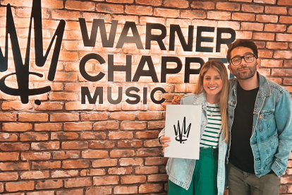 Nikki Mackfliff junto a Stefano Vieni.