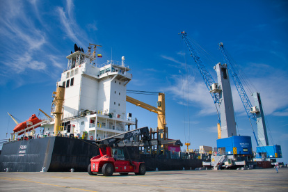 Terminal.- Las actividades de comercio exterior en el Puerto de Guayaquil.