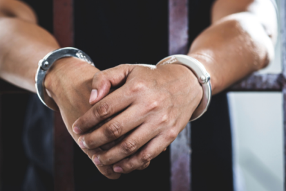 Foto referencial de hombre detenido.