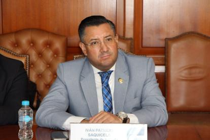 Audiencia. Saquicela busca frenar una posible destitución de su cargo.