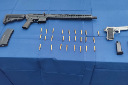 Evidencias. Armas y municiones fueron decomisadas tras el incidente registrado este jueves.