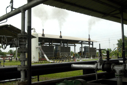 Industria. La infraestructura instalada en el campo petrolero Shushufindi, en la provincia de Sucumbíos