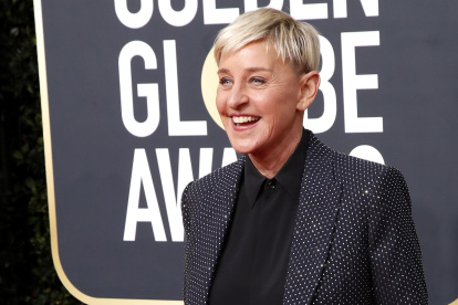 Fotografía de archivo del 5 de enero de 2020 que muestra a la presentadora y personalidad televisiva estadounidense DeGeneres durante la edición 77 de los premios Globo de Oro.