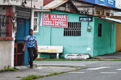 Consecuencia. Ante la ola de violencia, habitantes ponen en venta o alquiler sus viviendas y negocios.