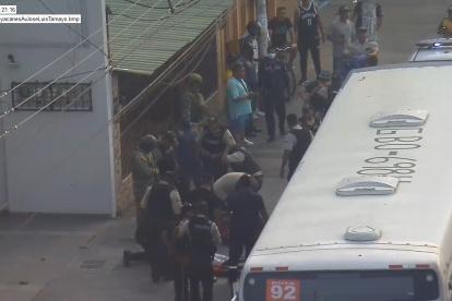 Hecho. Los delincuentes habían asaltado un bus urbano de Guayaquil.