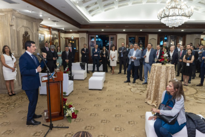 Encuentro. El pasado viernes durante el cierre de reuniones presenciales.