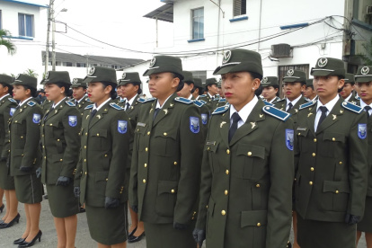 Las nuevas mujeres policías, junto a sus compañeros, trabajarán en el cumplimiento de las actividades operativas y preventivas..